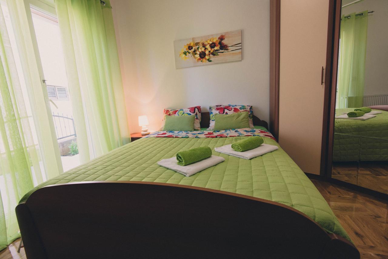 Apartments Sunny Garden Brodarica  Exterior foto